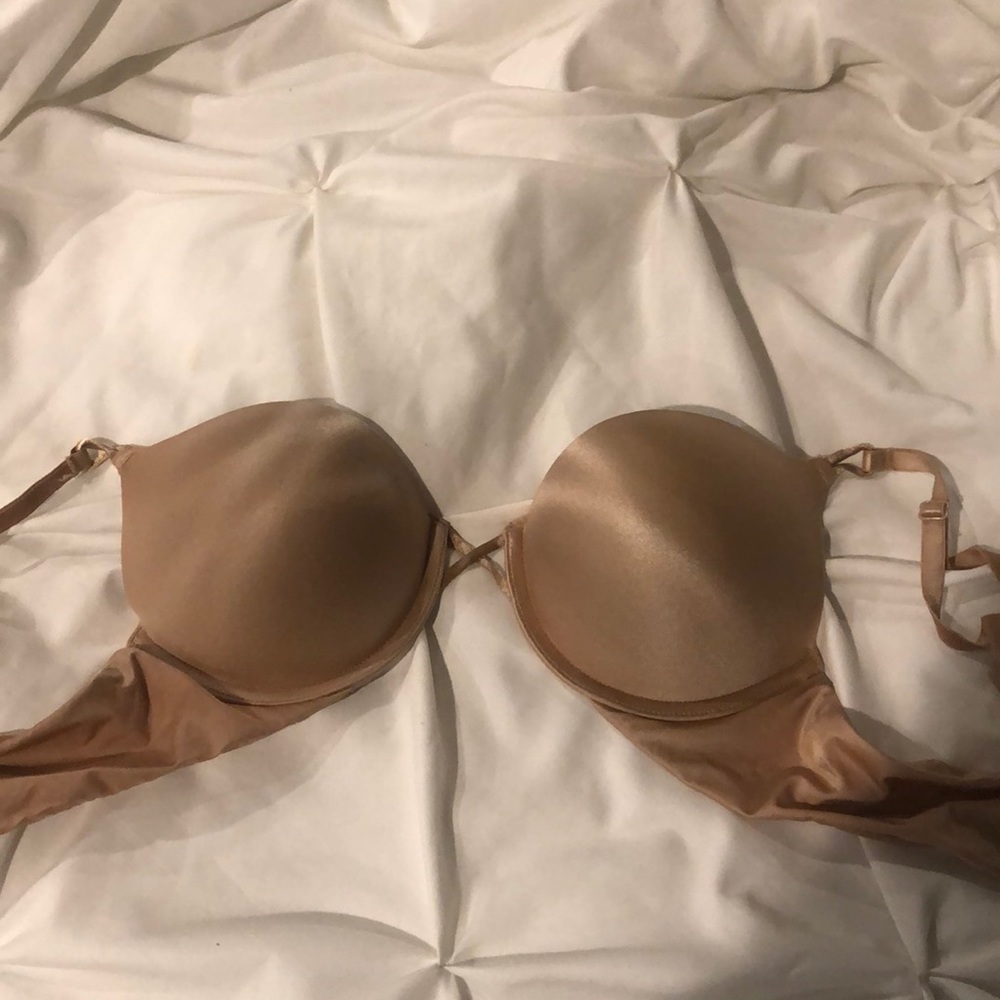 Victoria’s Secret nude Bombshell Bra 36A/34B
